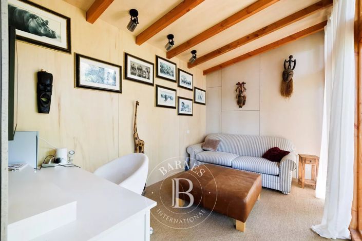 Image No.13-3 Bed House for sale