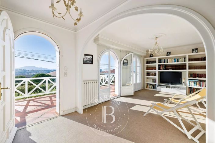 Image No.5-4 Bed House for sale