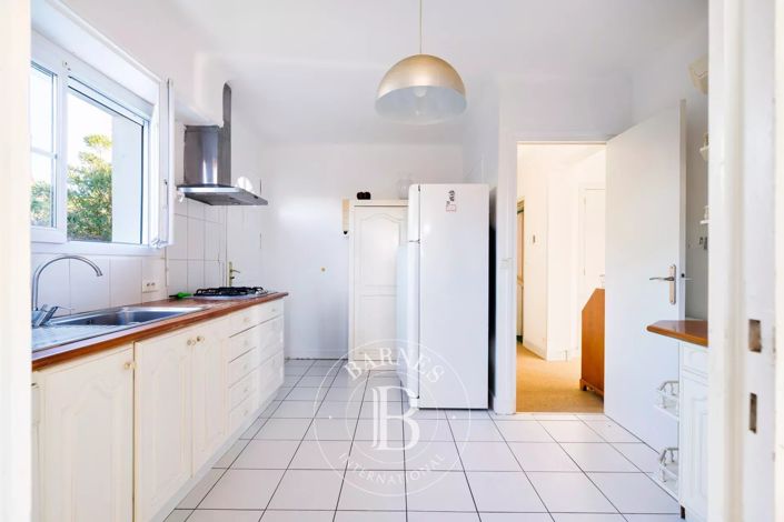 Image No.9-4 Bed House for sale