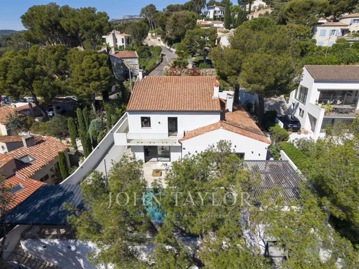 Image No.16-7 Bed House for sale