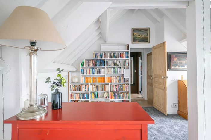 Image No.14-4 Bed House for sale