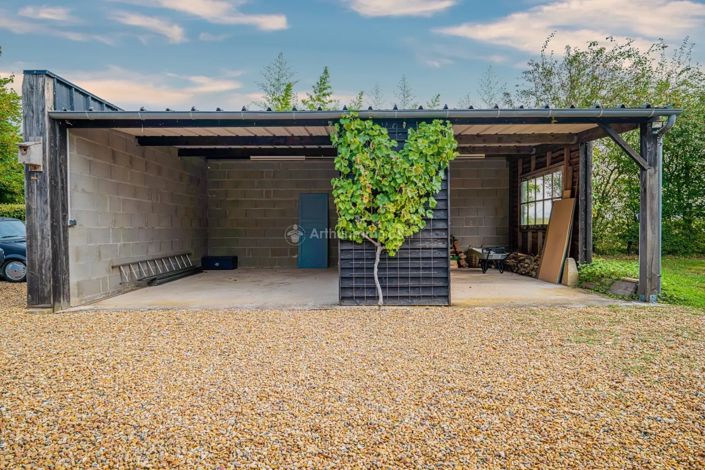 Image No.24-4 Bed House for sale