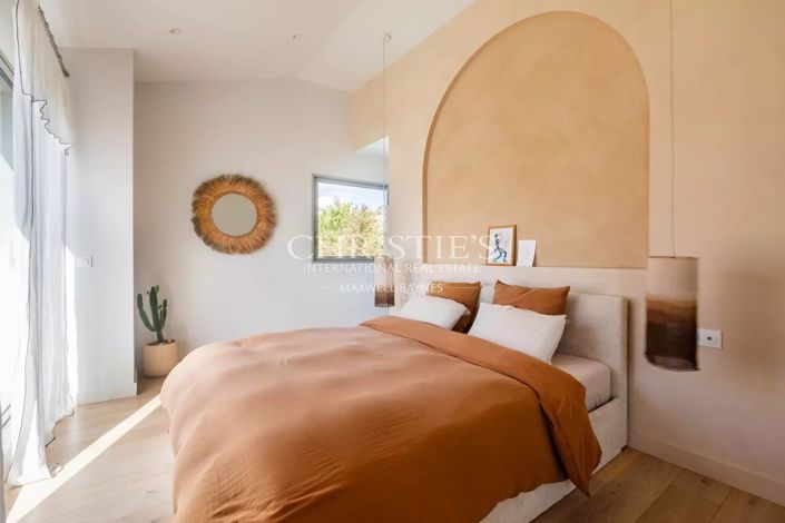 Image No.5-4 Bed House for sale