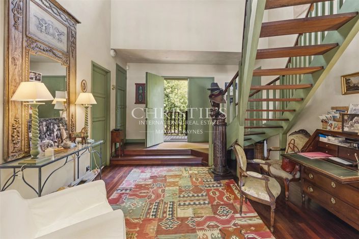 Image No.6-5 Bed House for sale