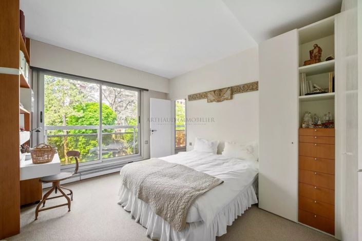 Image No.12-4 Bed Apartment for sale