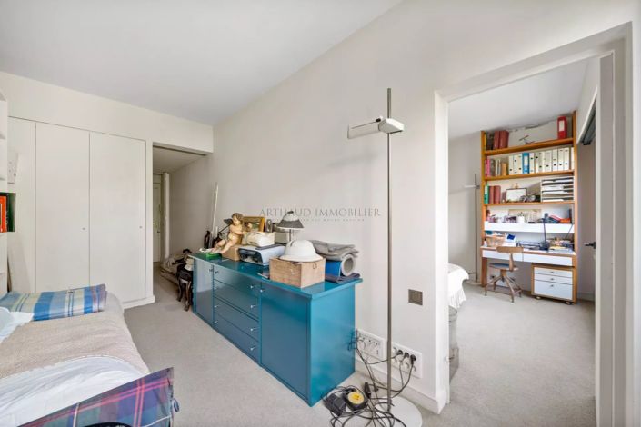 Image No.15-4 Bed Apartment for sale