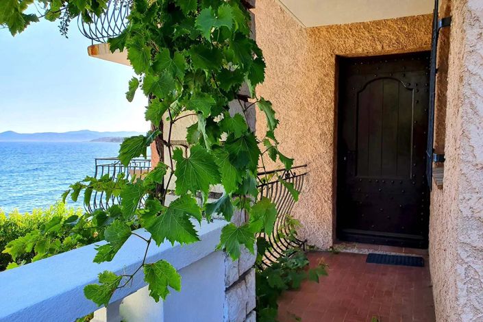 Image No.25-8 Bed House for sale