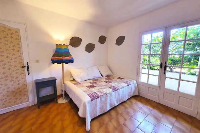 Image No.27-8 Bed House for sale