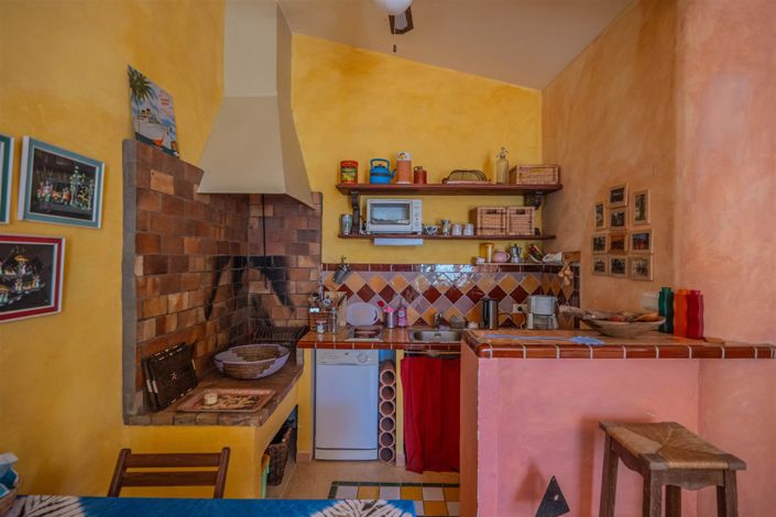 Image No.13-8 Bed House for sale