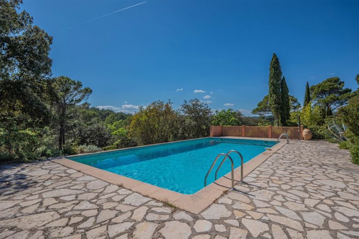 Image No.16-8 Bed House for sale