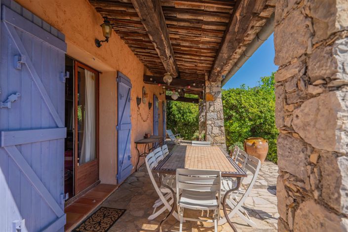 Image No.18-8 Bed House for sale