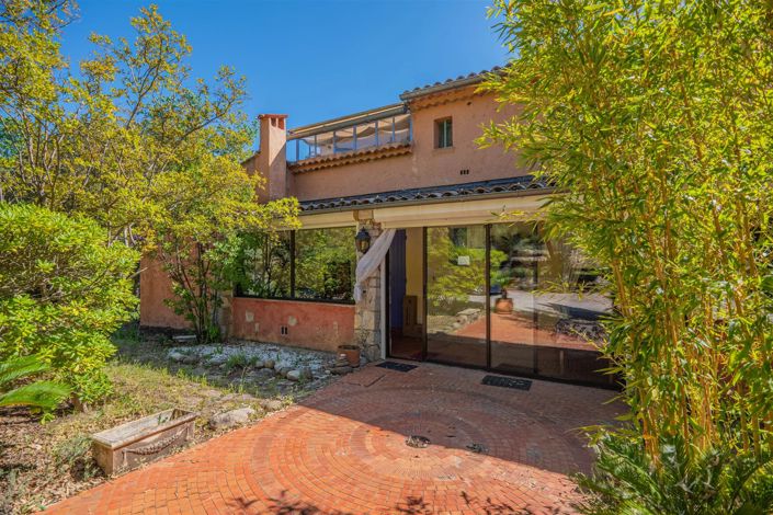 Image No.27-8 Bed House for sale