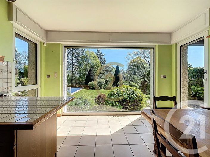 Image No.13-4 Bed House for sale