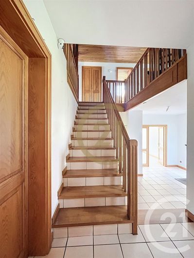 Image No.22-4 Bed House for sale