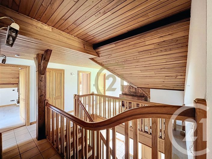Image No.24-4 Bed House for sale