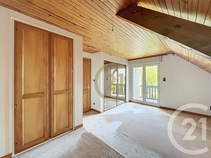 Image No.26-4 Bed House for sale