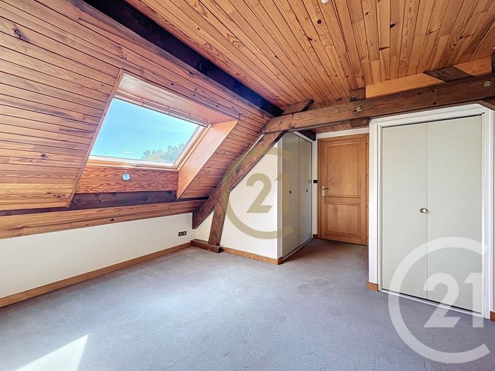 Image No.32-4 Bed House for sale