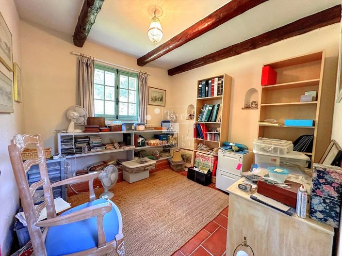 Image No.12-4 Bed House for sale