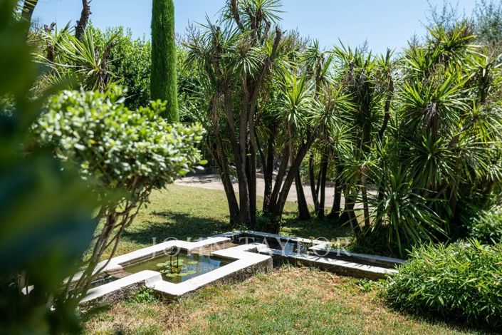 Image No.48-8 Bed House for sale