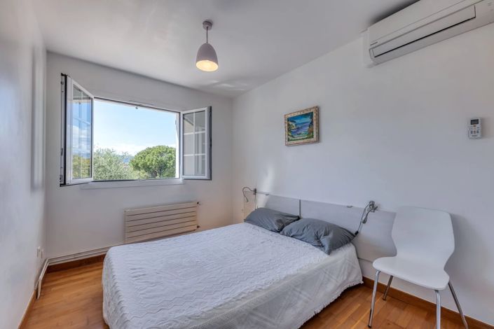Image No.23-5 Bed House for sale