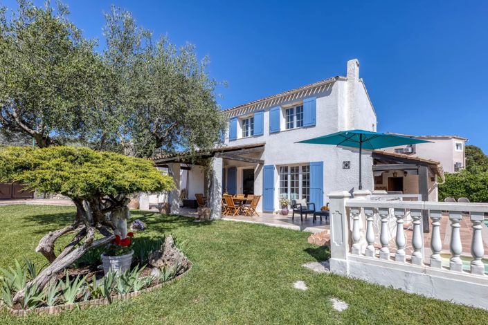 Image No.7-5 Bed House for sale