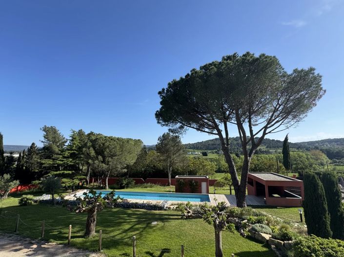 Image No.26-6 Bed House for sale