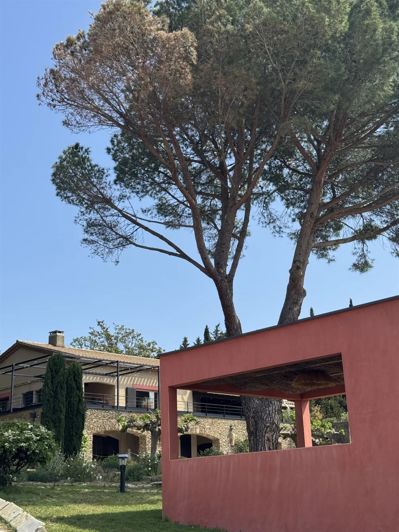 Image No.31-6 Bed House for sale