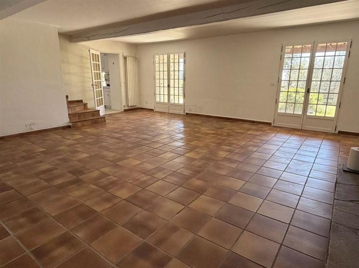 Image No.13-4 Bed House for sale
