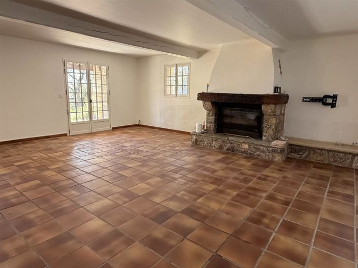 Image No.14-4 Bed House for sale