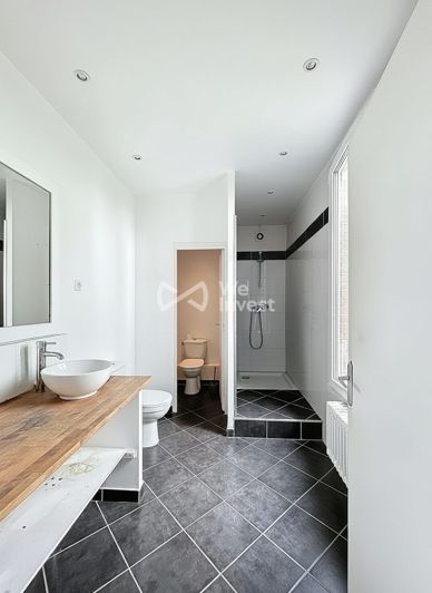 Image No.14-5 Bed Property for sale