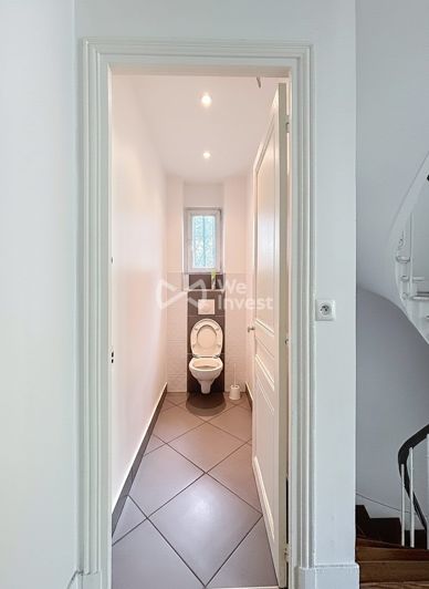 Image No.17-5 Bed Property for sale