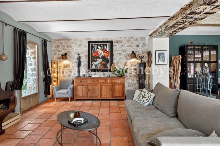 Image No.9-3 Bed Property for sale