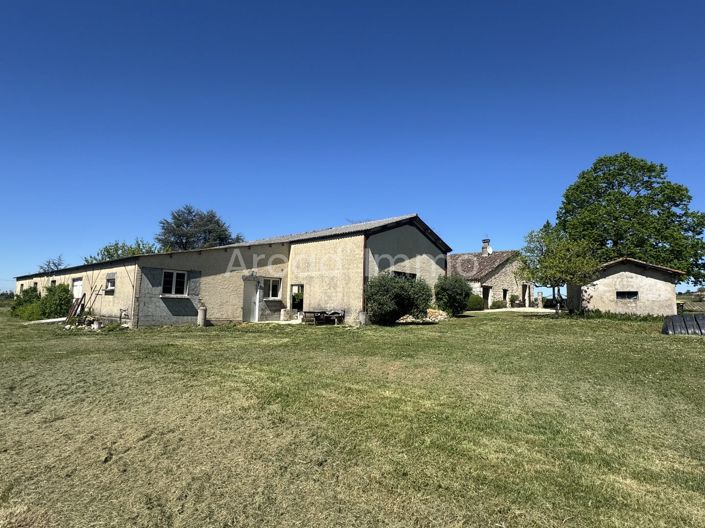 Image No.8-6 Bed House for sale