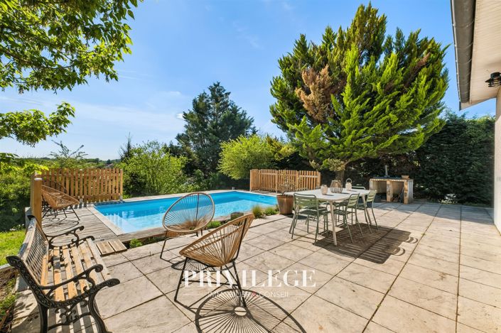 Image No.18-5 Bed House for sale