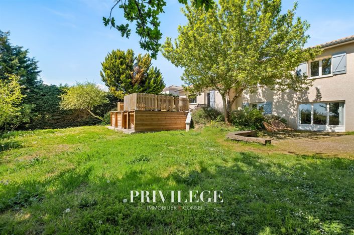 Image No.20-5 Bed House for sale