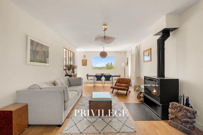 Image No.5-5 Bed House for sale