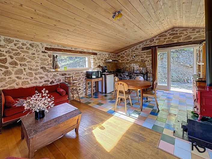 Image No.13-6 Bed House for sale