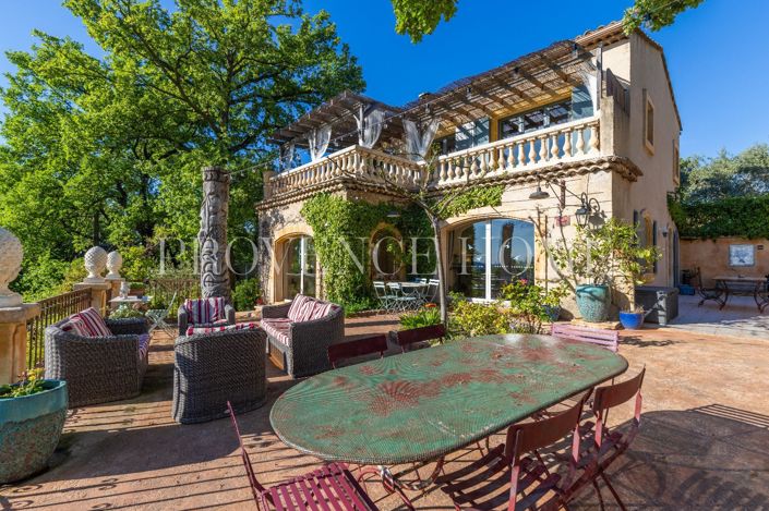 Image No.18-6 Bed Property for sale
