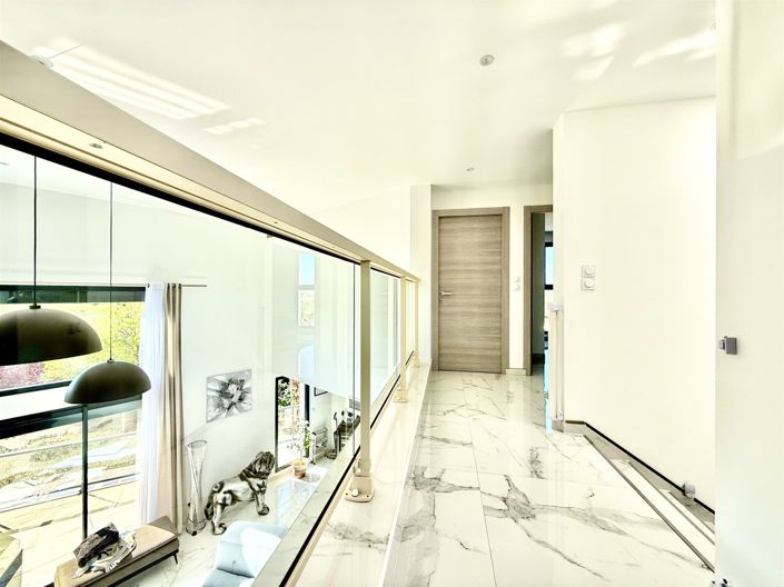 Image No.20-3 Bed House for sale