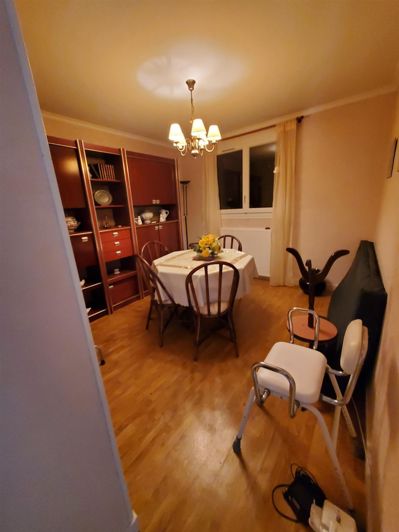 Image No.10-3 Bed House for sale
