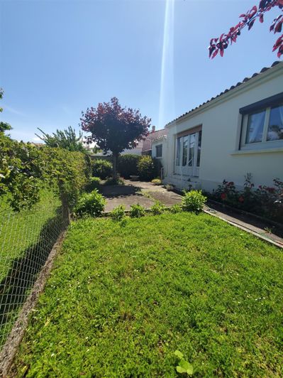 Image No.11-3 Bed House for sale
