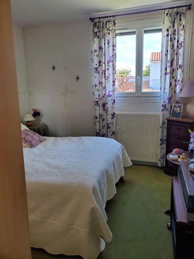 Image No.6-3 Bed House for sale