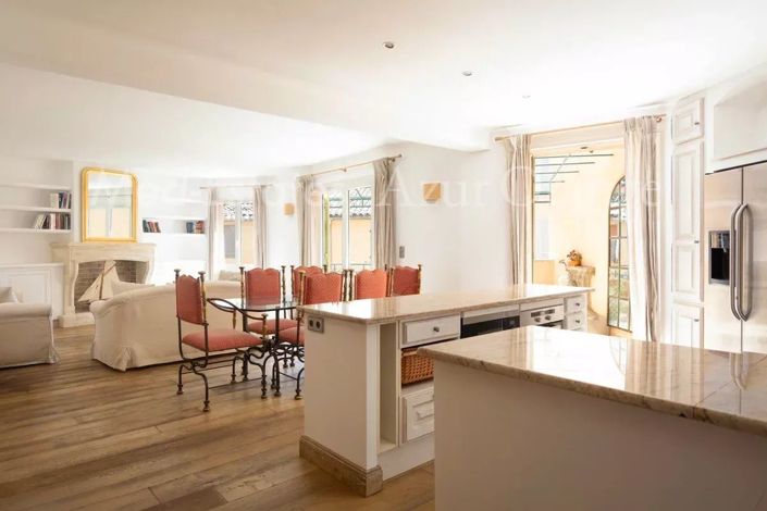Image No.9-3 Bed Apartment for sale