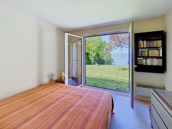 Image No.8-7 Bed House for sale