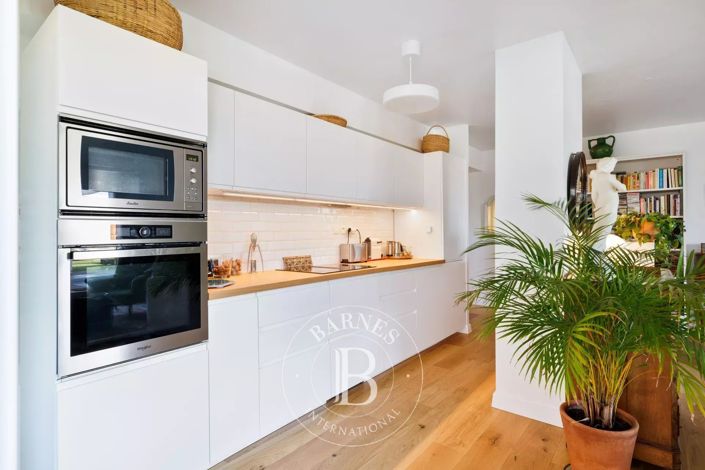 Image No.9-2 Bed Apartment for sale