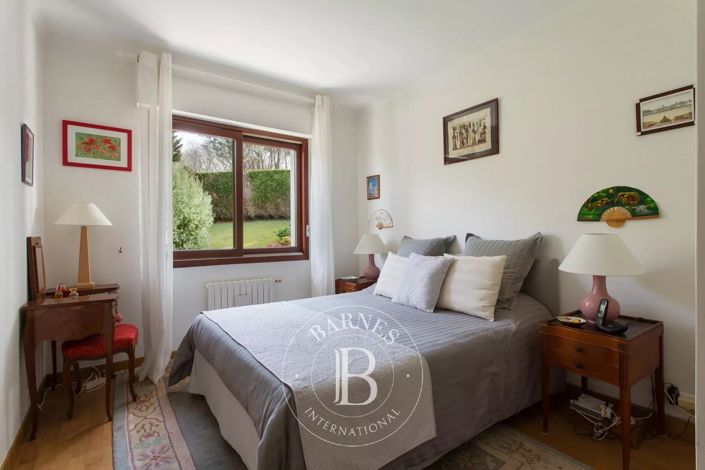 Image No.11-4 Bed House for sale
