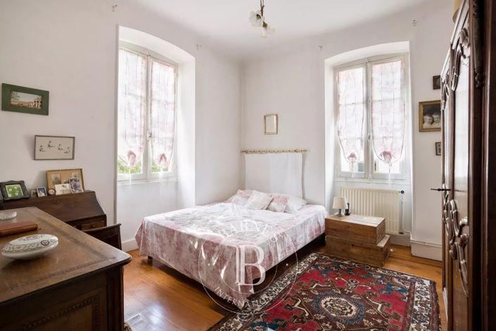Image No.13-9 Bed House for sale