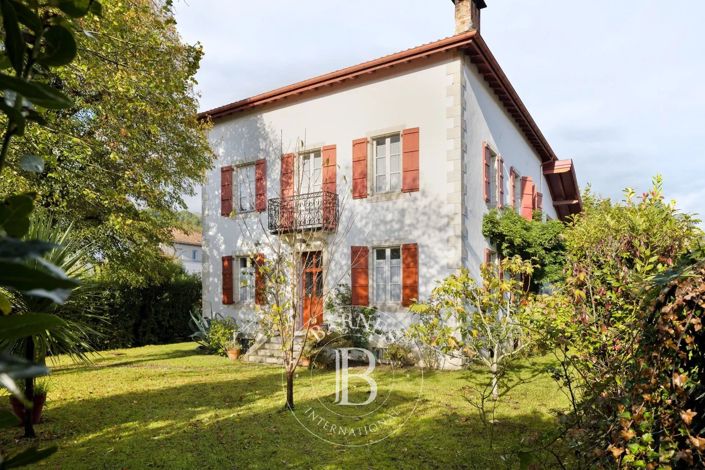 Image No.2-9 Bed House for sale