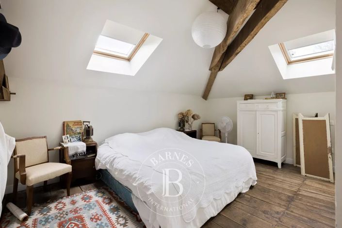 Image No.22-9 Bed House for sale