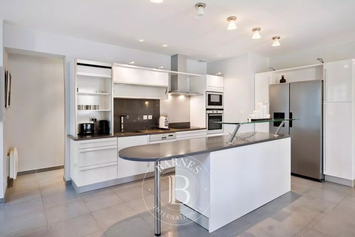 Image No.3-3 Bed Apartment for sale